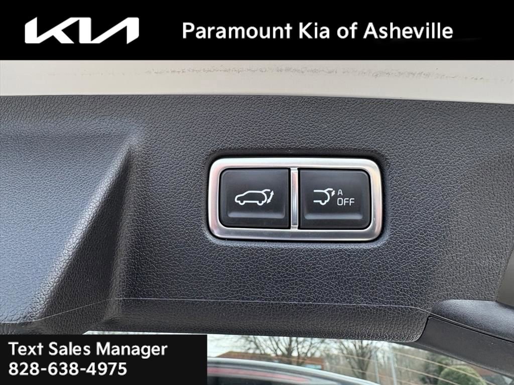 Certified 2025 Kia Sorento EX w/ Panoramic Sunroof Package image 28