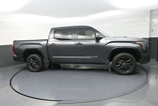 Used 2024 Toyota Tundra Platinum AWD/4WD image 28