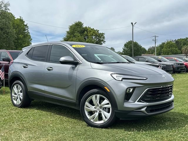 Used 2025 Buick Encore GX Preferred FWD image 8