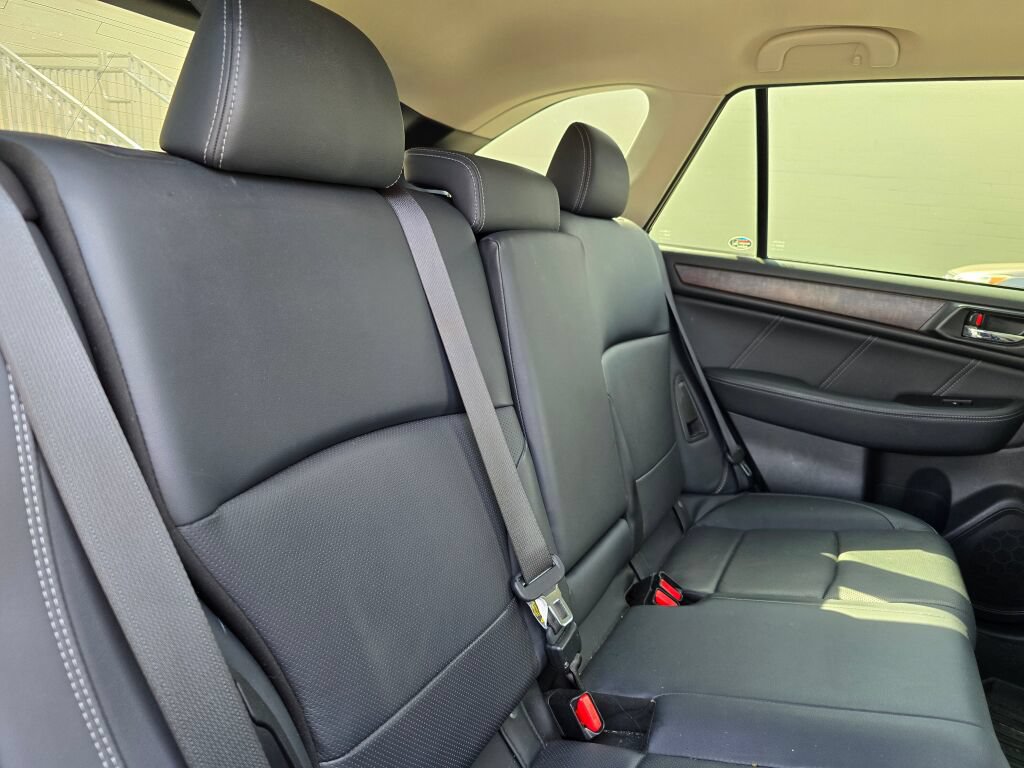 Used 2019 Subaru Outback 2.5i Limited w/ Popular Package #2 AWD/4WD image 10