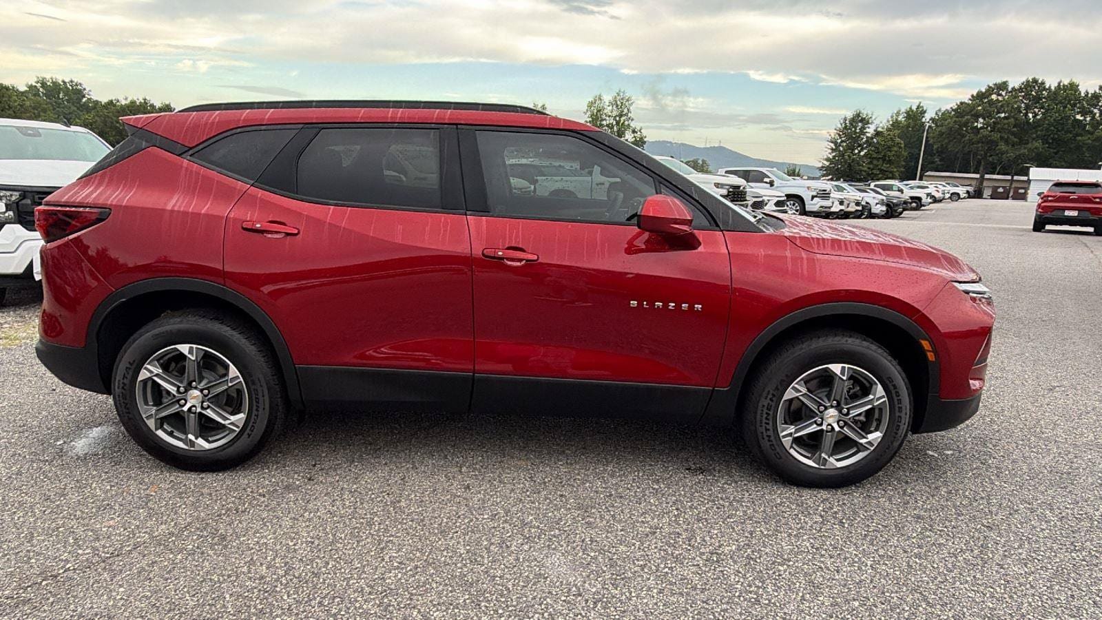 New 2026 Chevrolet Blazer LT w/ Convenience Package FWD image 7