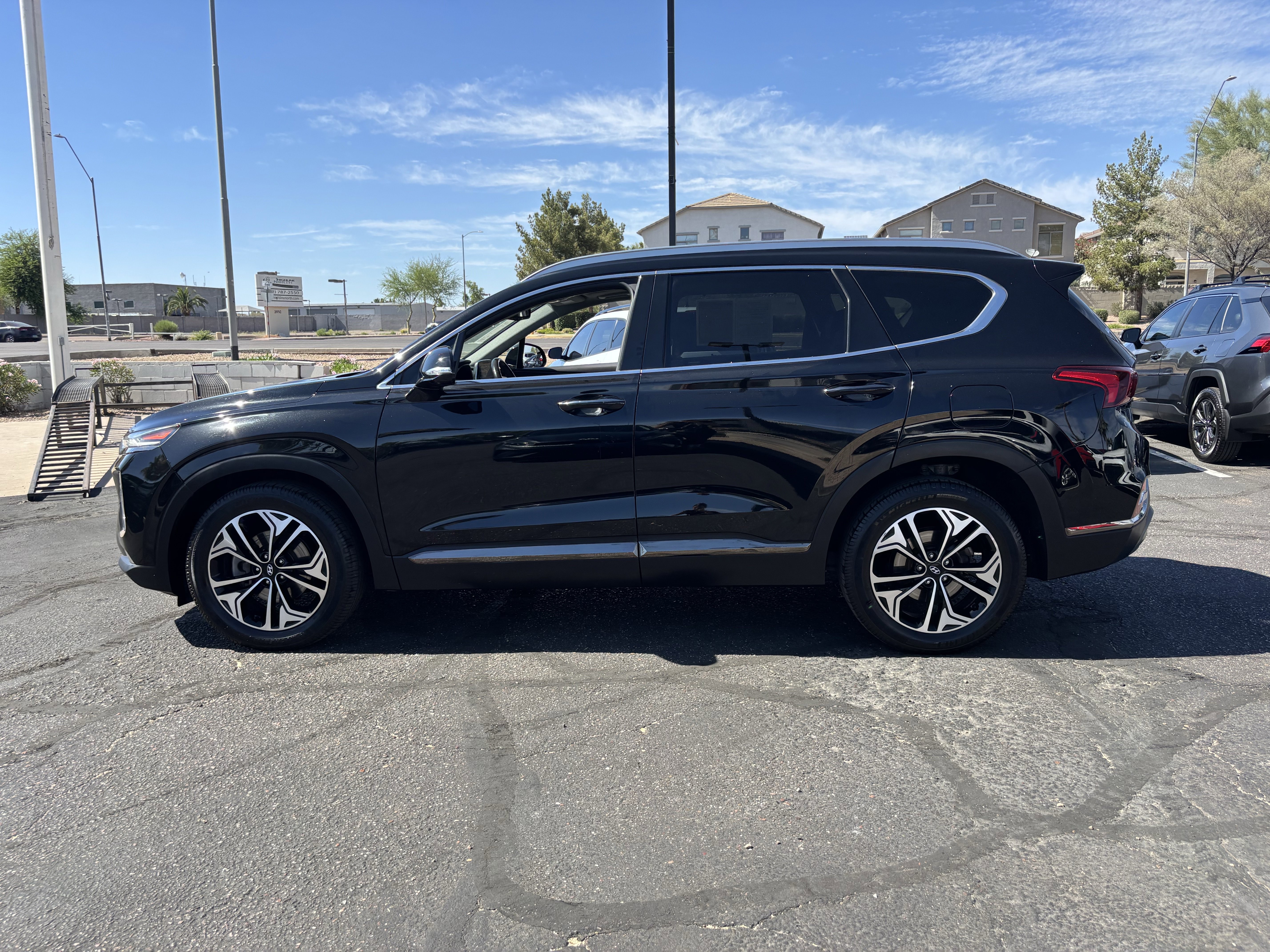 Used 2019 Hyundai Santa Fe AWD image 5
