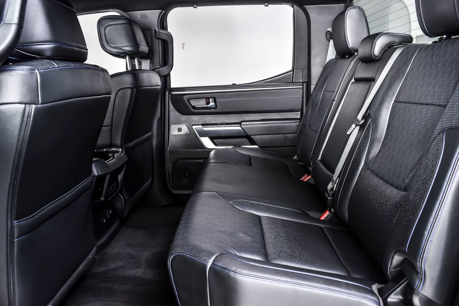 Used 2023 Toyota Tundra Platinum AWD/4WD image 19