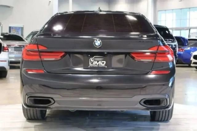 Used 2016 BMW 750i xDrive AWD/4WD image 40