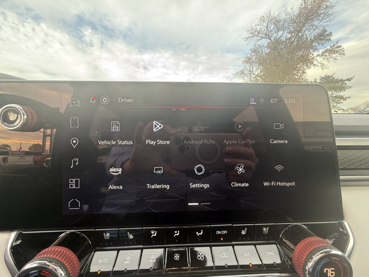 Used 2023 GMC Canyon AT4X image 17