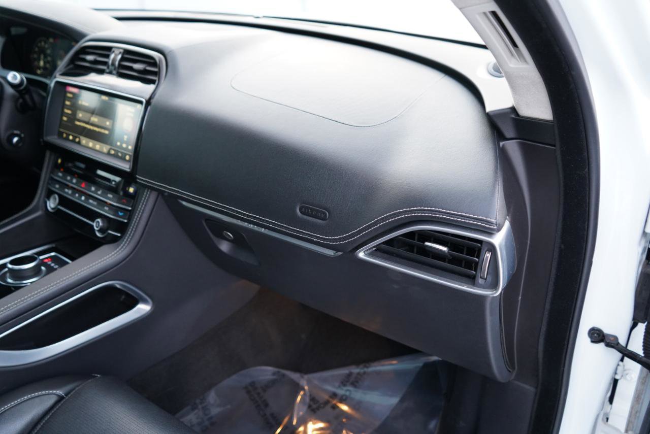 Used 2020 Jaguar F-PACE R-Sport image 87