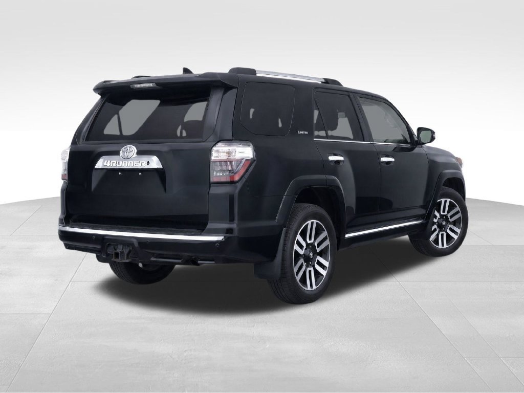 Used 2018 Toyota 4Runner Limited AWD/4WD image 6