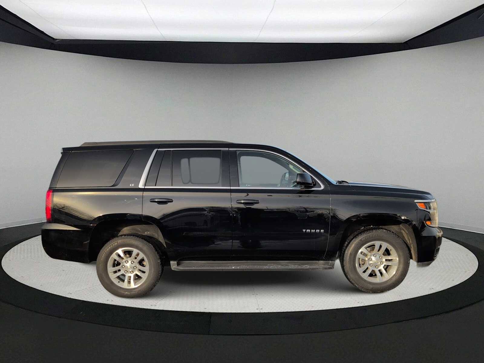 Used 2019 Chevrolet Tahoe LT image 9
