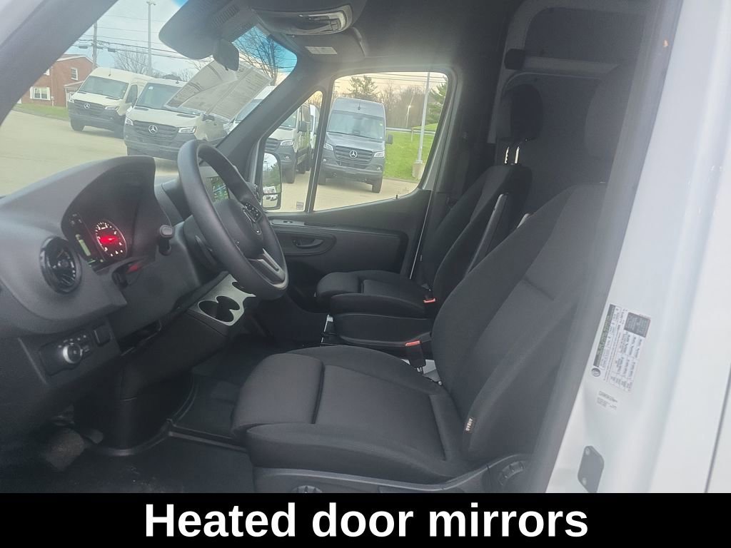 Used 2024 Mercedes-Benz Sprinter 2500 image 9