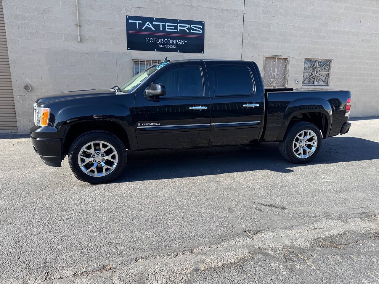 Used 2008 GMC Sierra 1500 Denali AWD/4WD image 5