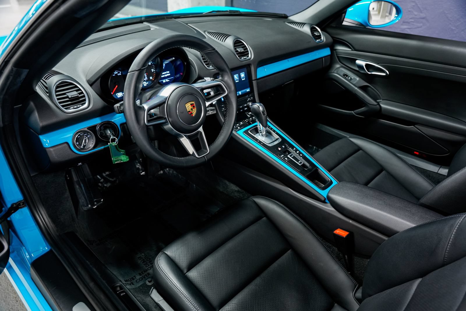 Used 2021 Porsche 718 Boxster RWD image 9