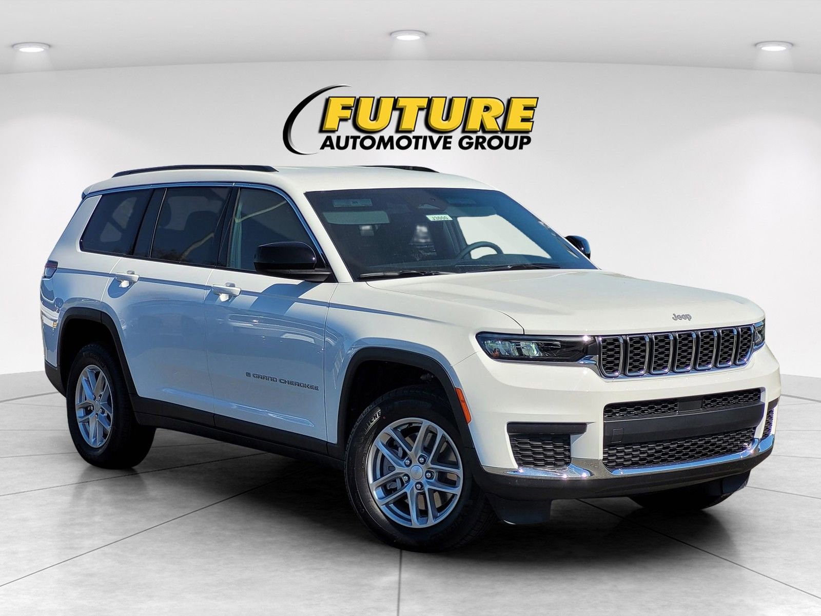 New 2026 Jeep Grand Cherokee L Laredo w/ Trailer Tow Package AWD/4WD image 1