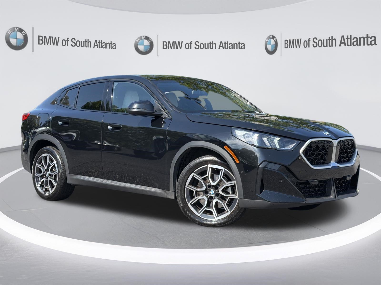 Certified 2026 BMW X2 xDrive28i AWD/4WD image 2