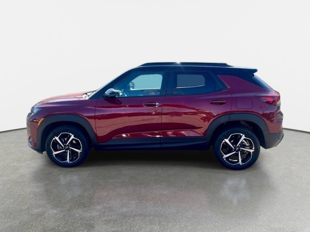 Used 2023 Chevrolet TrailBlazer RS w/ Convenience Package AWD/4WD image 2