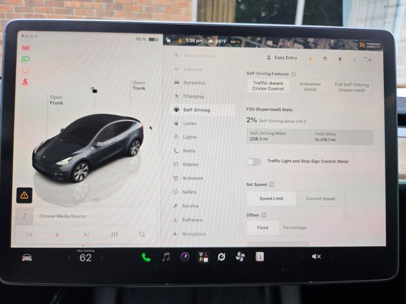 Used 2023 Tesla Model Y Long Range AWD/4WD image 49