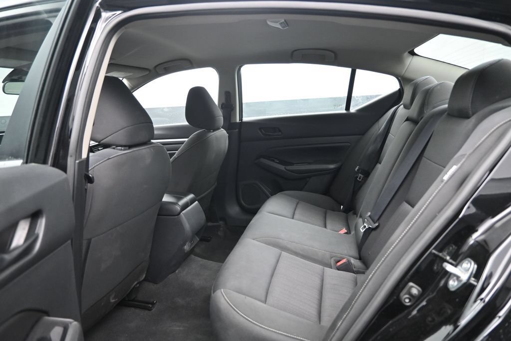 Used 2023 Nissan Altima 2.5 SV FWD image 27