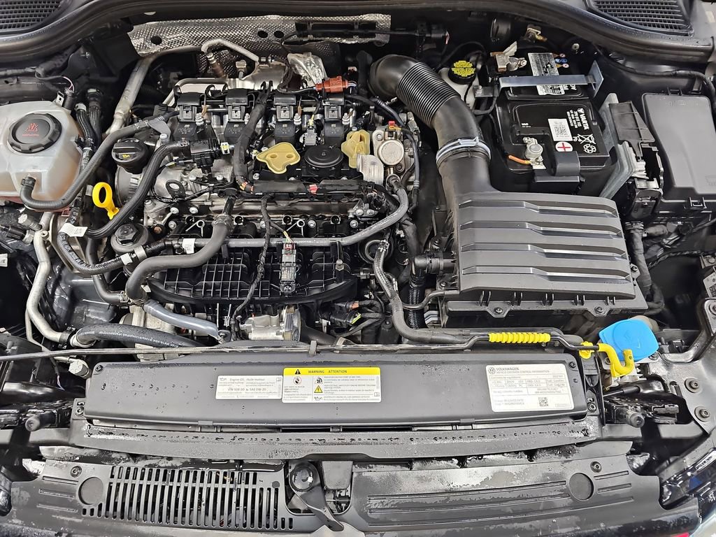 Used 2022 Volkswagen GTI SE image 30