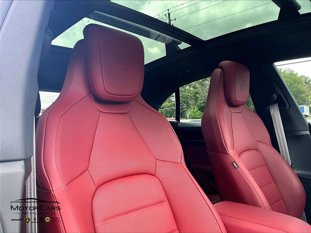 Used 2026 Porsche Macan Electric RWD image 28