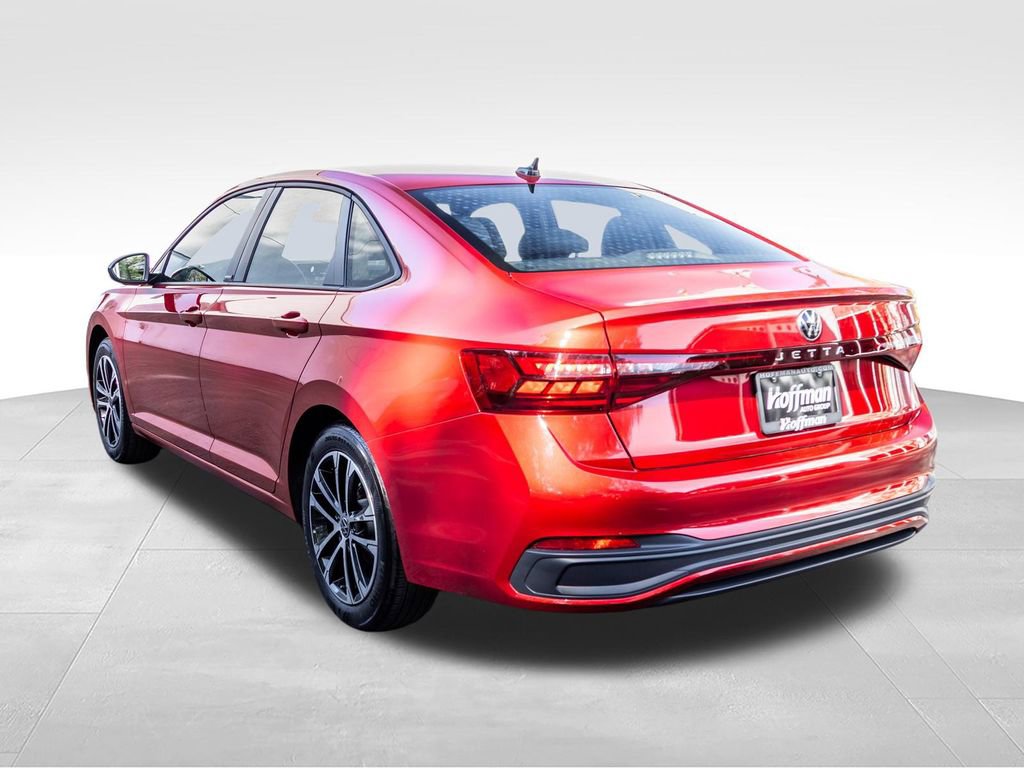 Used 2025 Volkswagen Jetta Sport FWD image 8