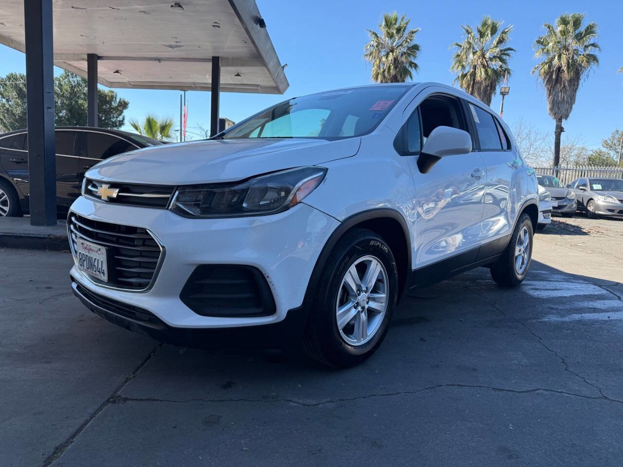 Used 2020 Chevrolet Trax LS w/ Tint and Cruise Package image 28