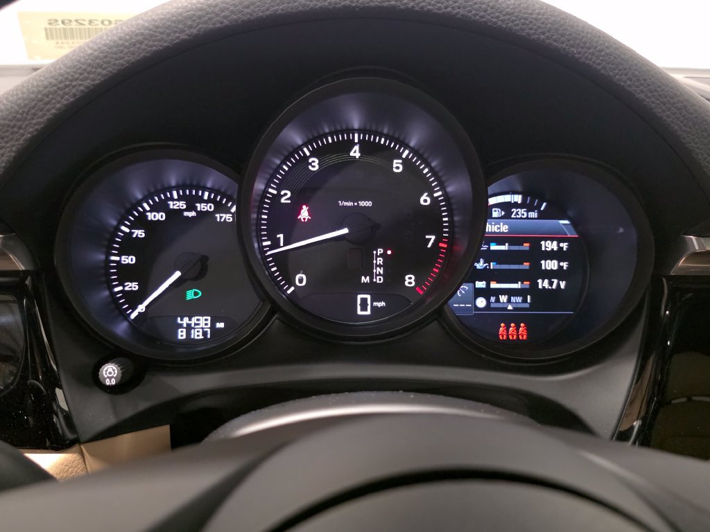 Certified 2026 Porsche Macan AWD/4WD image 30