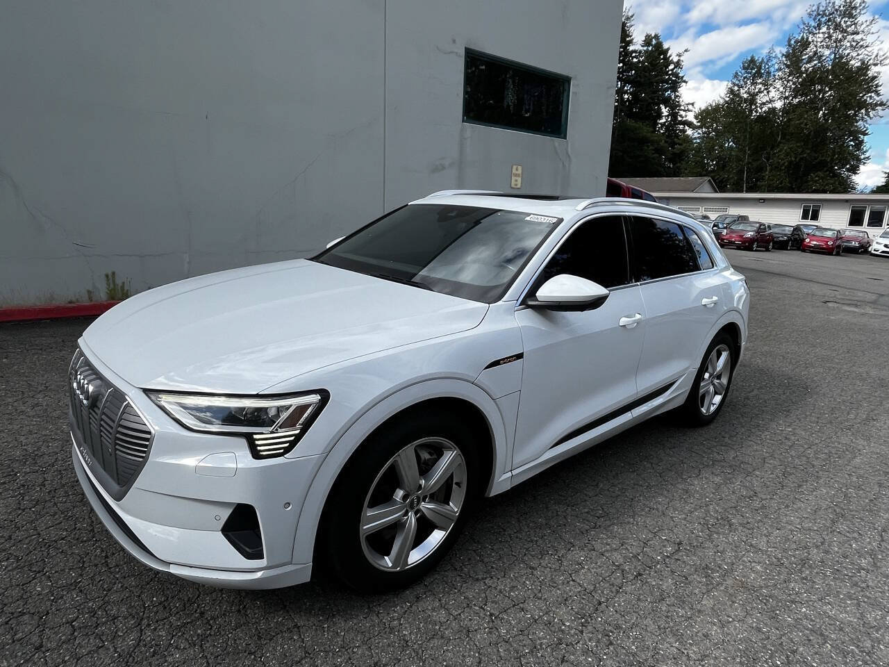 Used 2019 Audi e-tron Premium Plus w/ Cold Weather Package