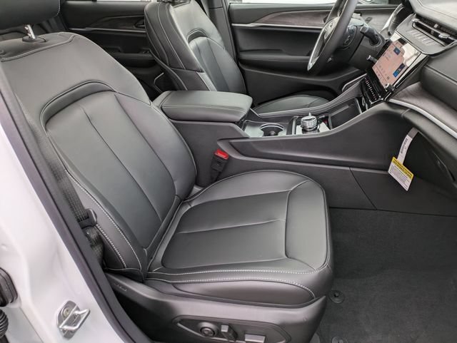 New 2026 Jeep Grand Cherokee Limited AWD/4WD image 34