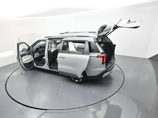 Used 2025 Kia Carnival EX FWD image 62
