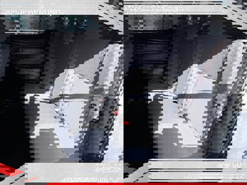 Used 2017 Toyota Corolla L w/ Carpet Mat Package (TMS) FWD image 14