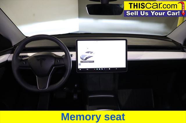 Used 2025 Tesla Model Y Long Range image 14