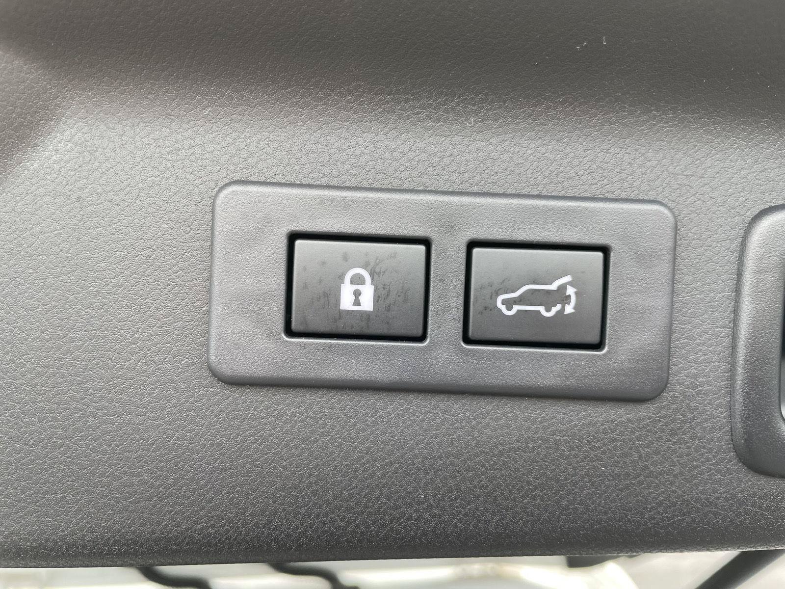 Used 2025 Subaru Forester Premium AWD/4WD image 33
