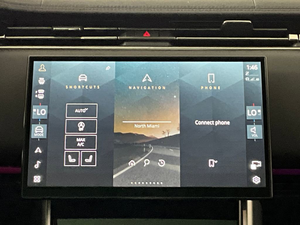 Certified 2024 Land Rover Range Rover SE AWD/4WD image 11