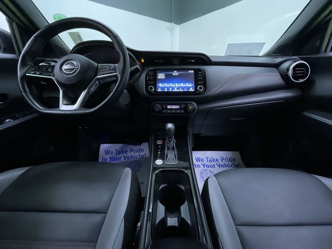 Used 2024 Nissan Kicks SR w/ SR Premium Package image 18