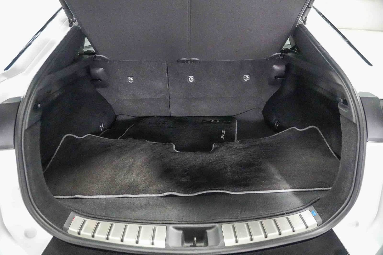 Used 2023 Lexus RZ 450e Premium w/ Technology Package AWD/4WD image 27