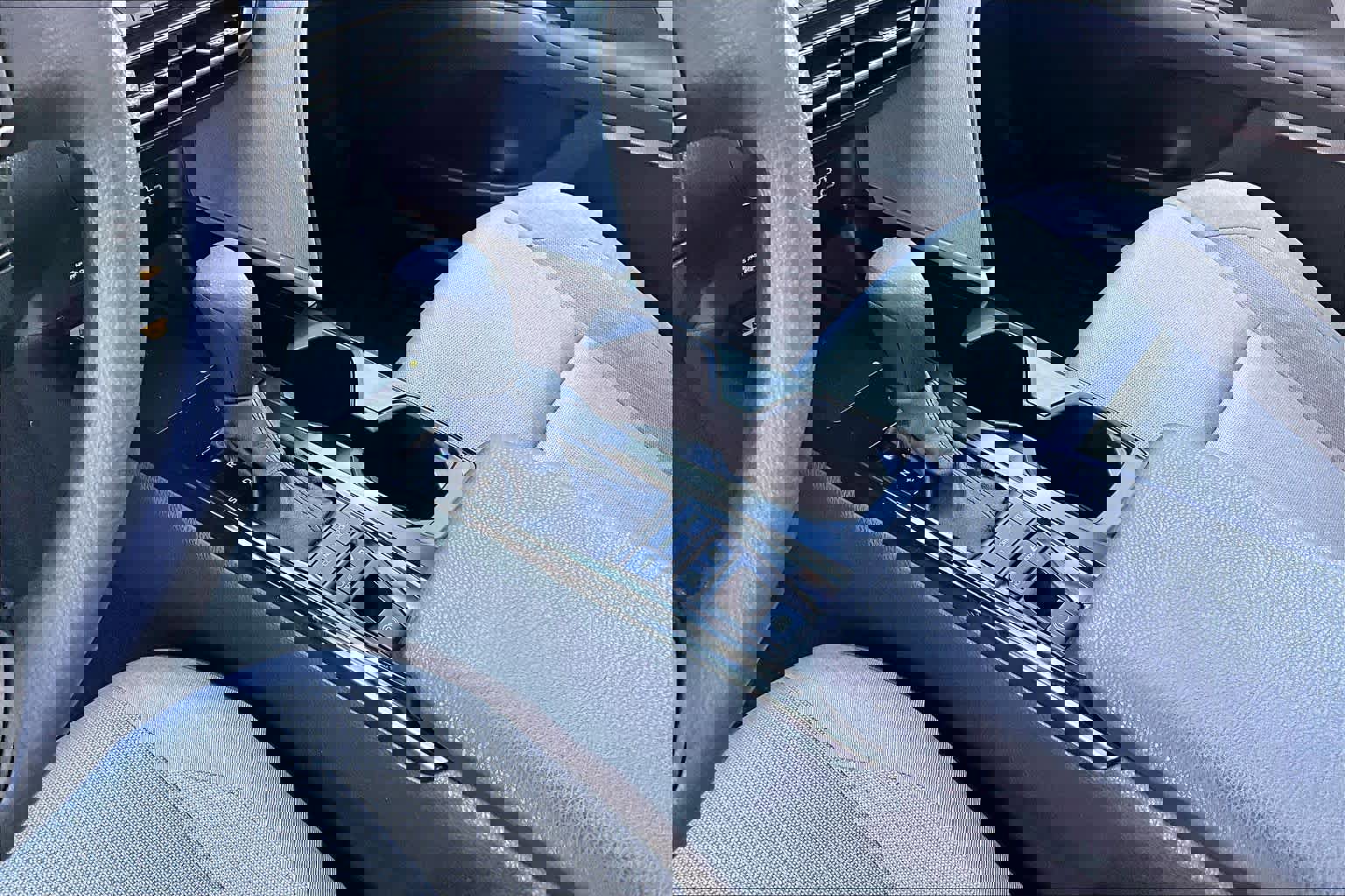 Used 2025 Toyota Camry LE image 17