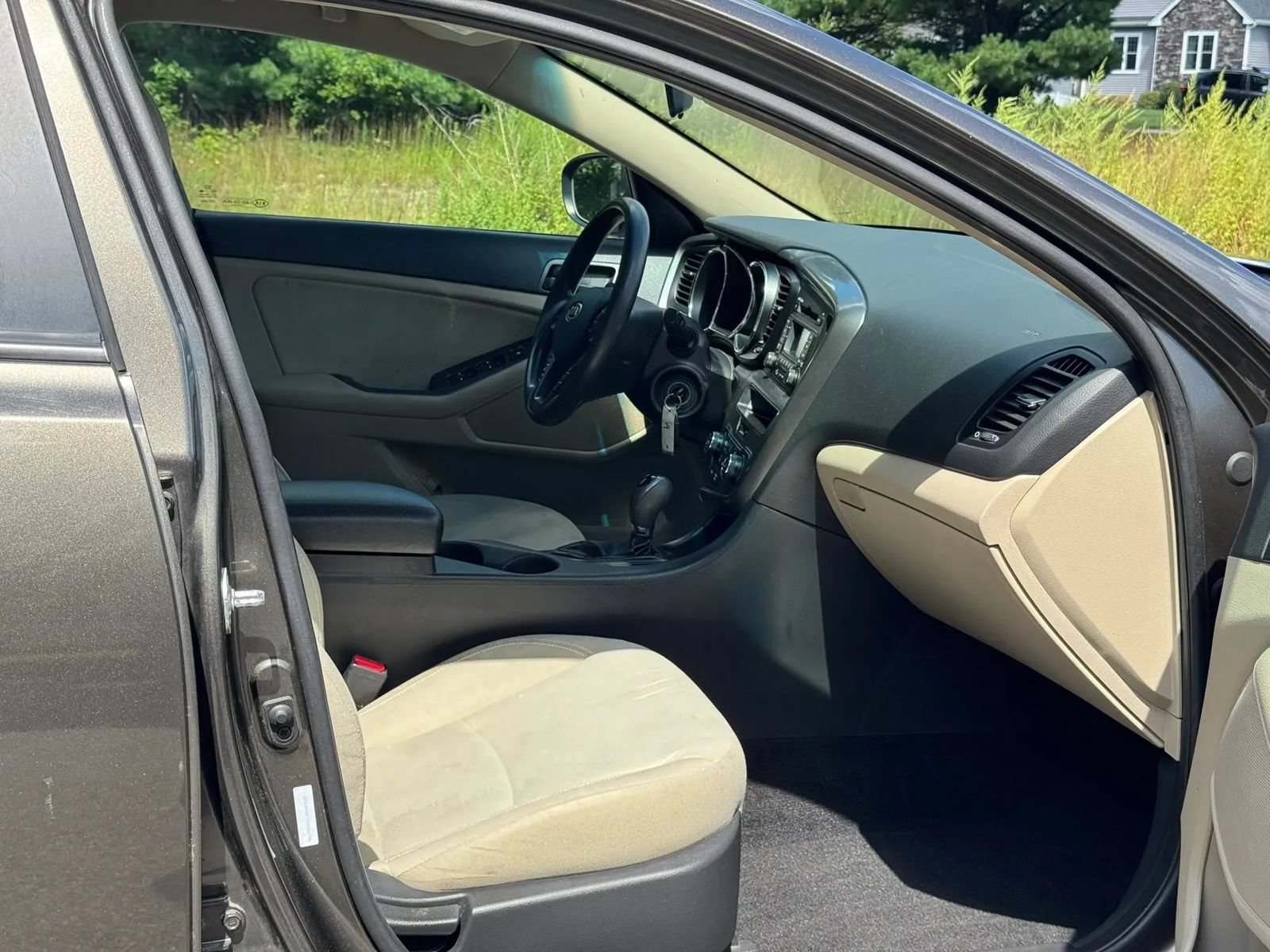 Used 2012 Kia Optima LX FWD image 16