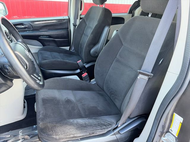 Used 2016 Dodge Grand Caravan SE w/ Quick Order Package 29E SE FWD image 33