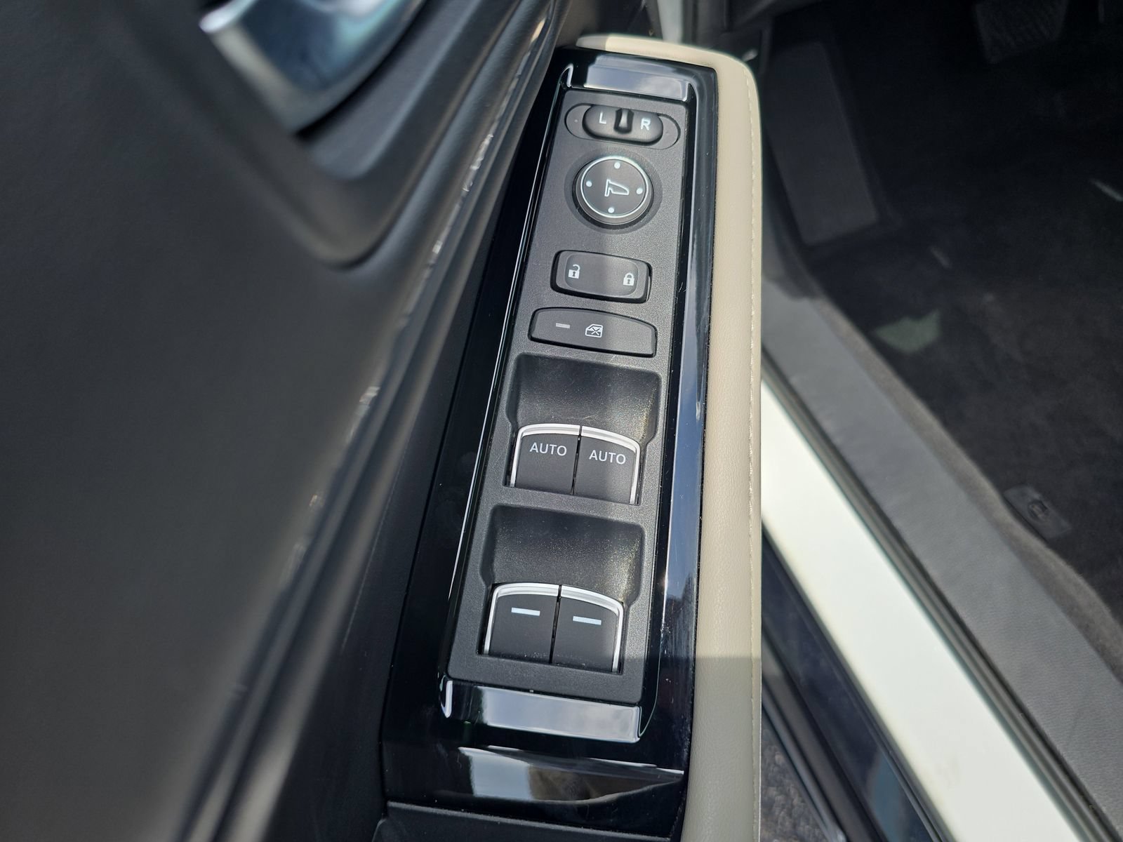 Certified 2023 Honda Accord Touring image 14