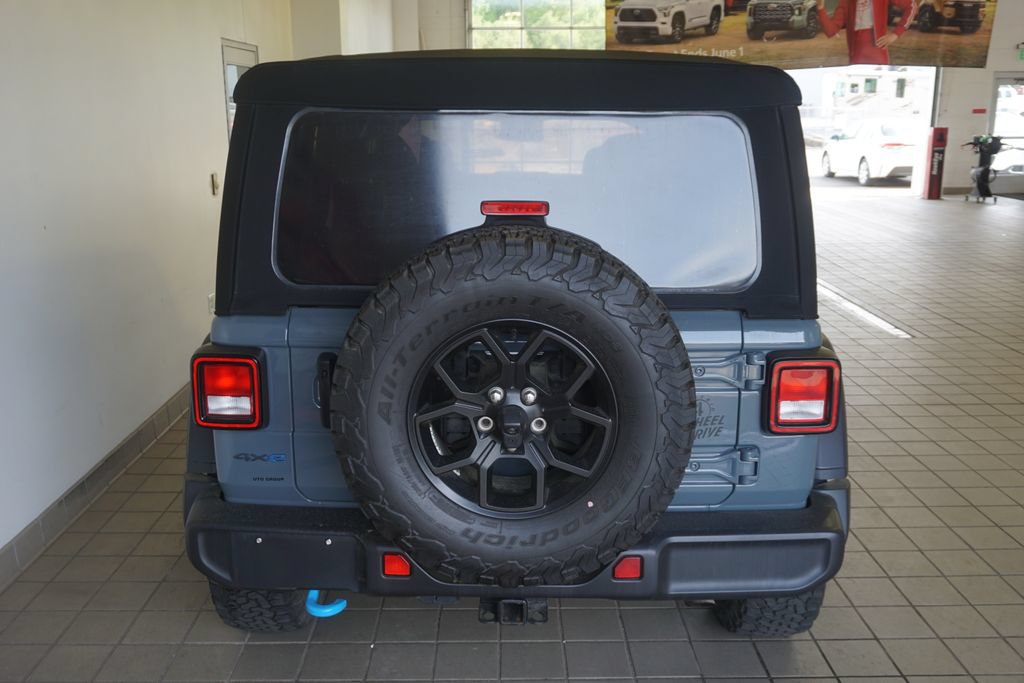 Used 2024 Jeep Wrangler Unlimited AWD/4WD image 16