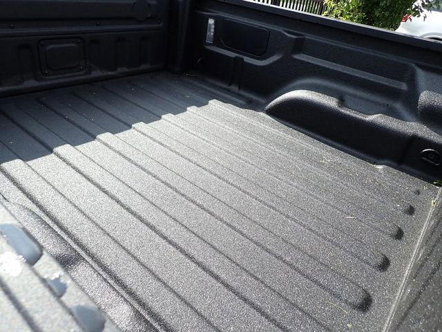 New 2025 Jeep Gladiator Sport image 12