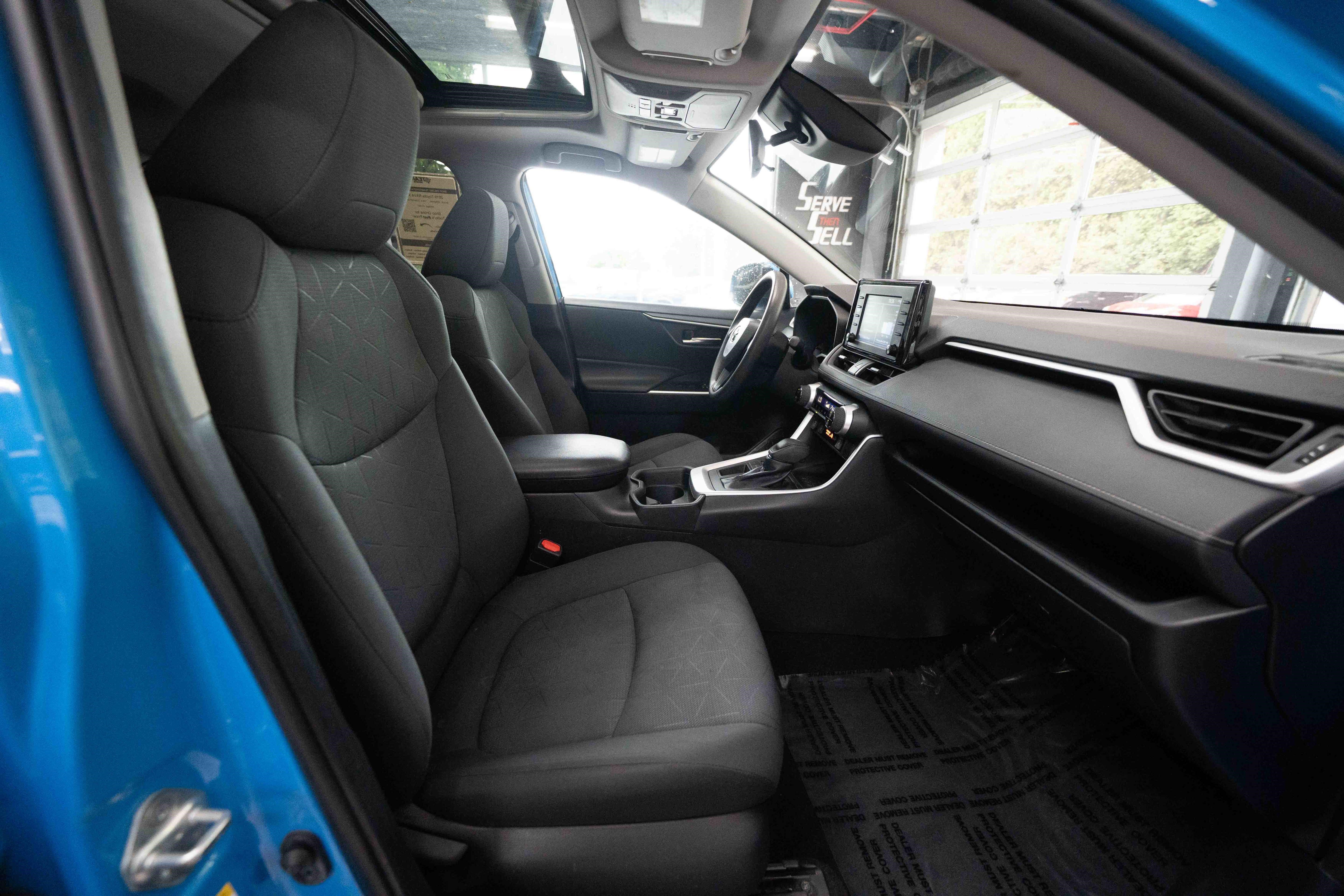 Used 2019 Toyota RAV4 XLE FWD image 27