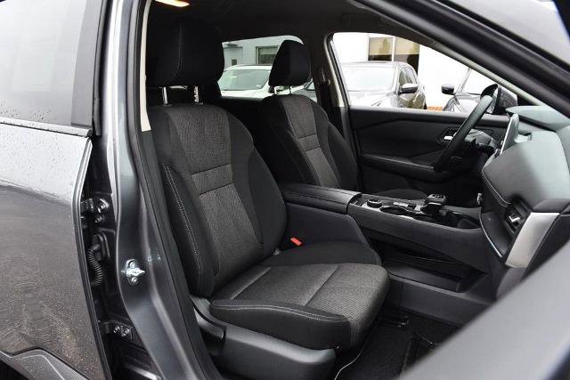 Certified 2025 Nissan Rogue SV image 20