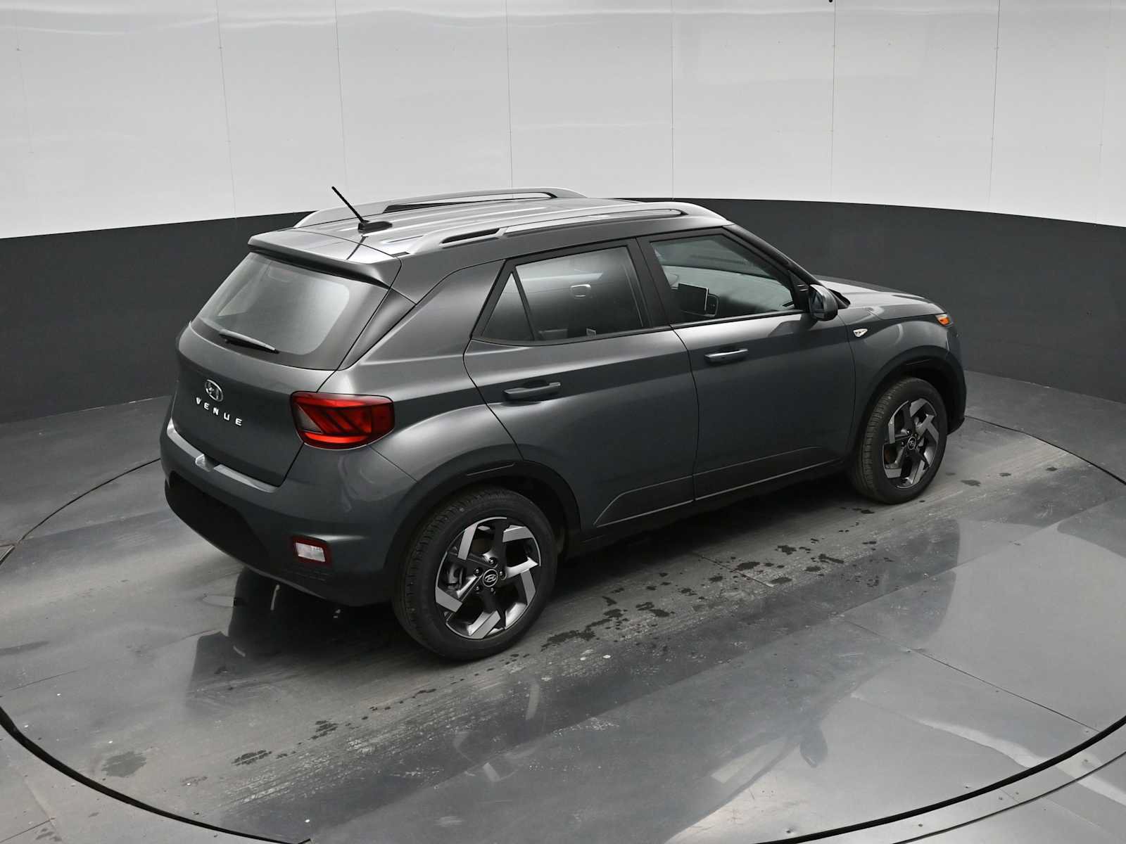New 2026 Hyundai Venue SEL FWD image 29
