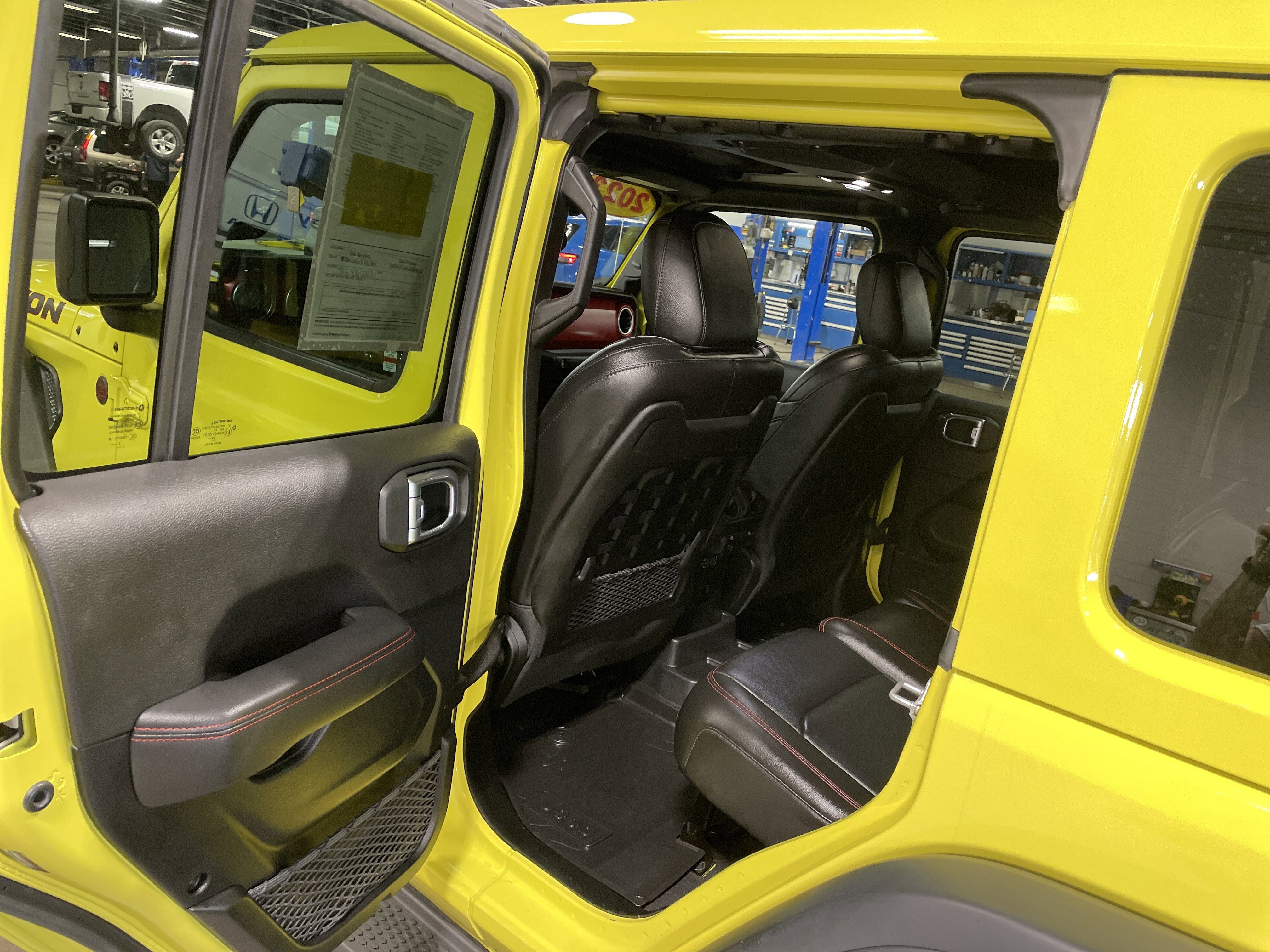 Certified 2023 Jeep Wrangler Unlimited Rubicon w/ Cold Weather Group AWD/4WD image 22