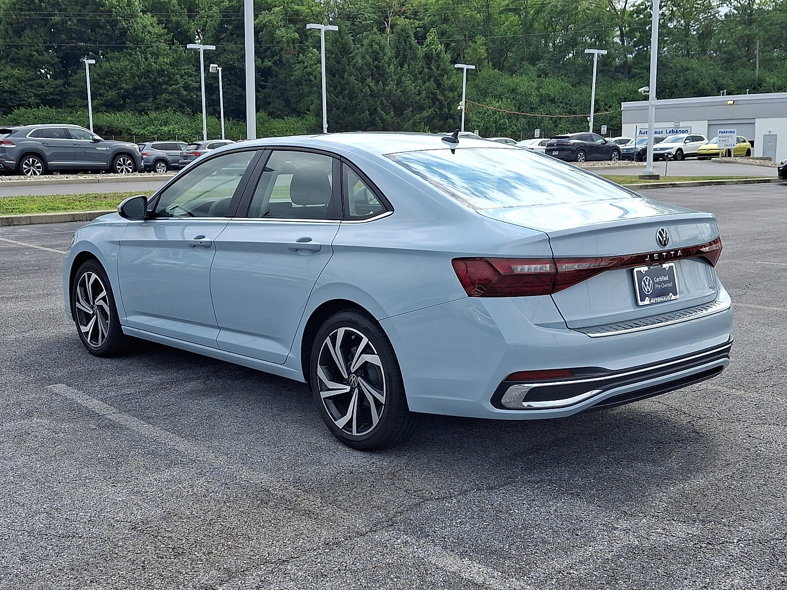 Used 2026 Volkswagen Jetta SEL FWD image 5