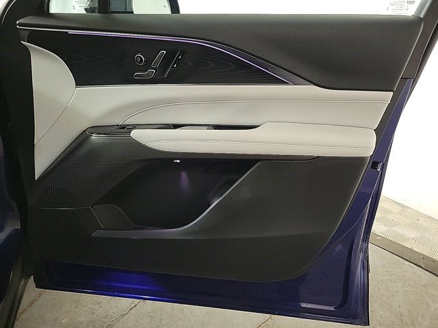 Certified 2024 Cadillac Lyriq Luxury image 24