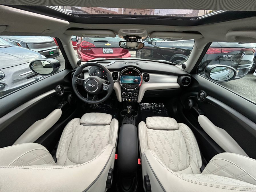 Used 2023 MINI Cooper SE image 12