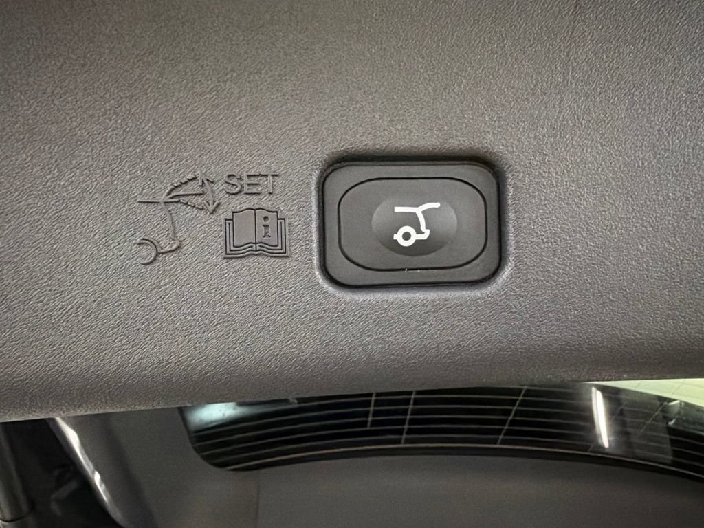 New 2026 Lincoln Nautilus Reserve AWD/4WD image 38