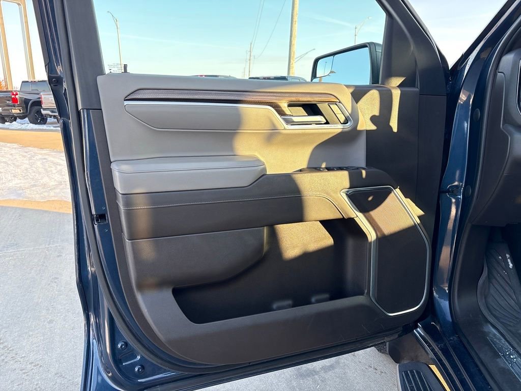 Used 2022 Chevrolet Silverado 1500 RST image 13