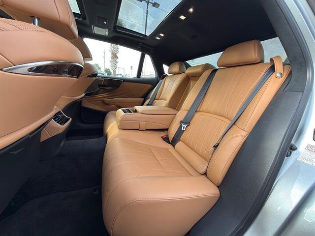Used 2024 Lexus LS 500 w/ Interior Upgrade Package RWD image 9